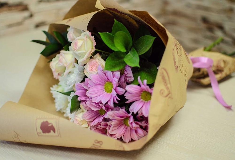 Букет цветов из: Розы и Хризантемы в Заветном