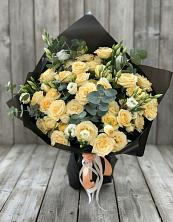 Букет цветов из:  Розы и Лизиантусы в Заветном