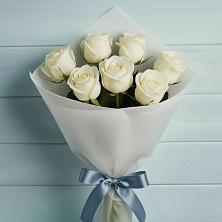 Букет 7 Белых роз Эдлесс Лав в Заветном