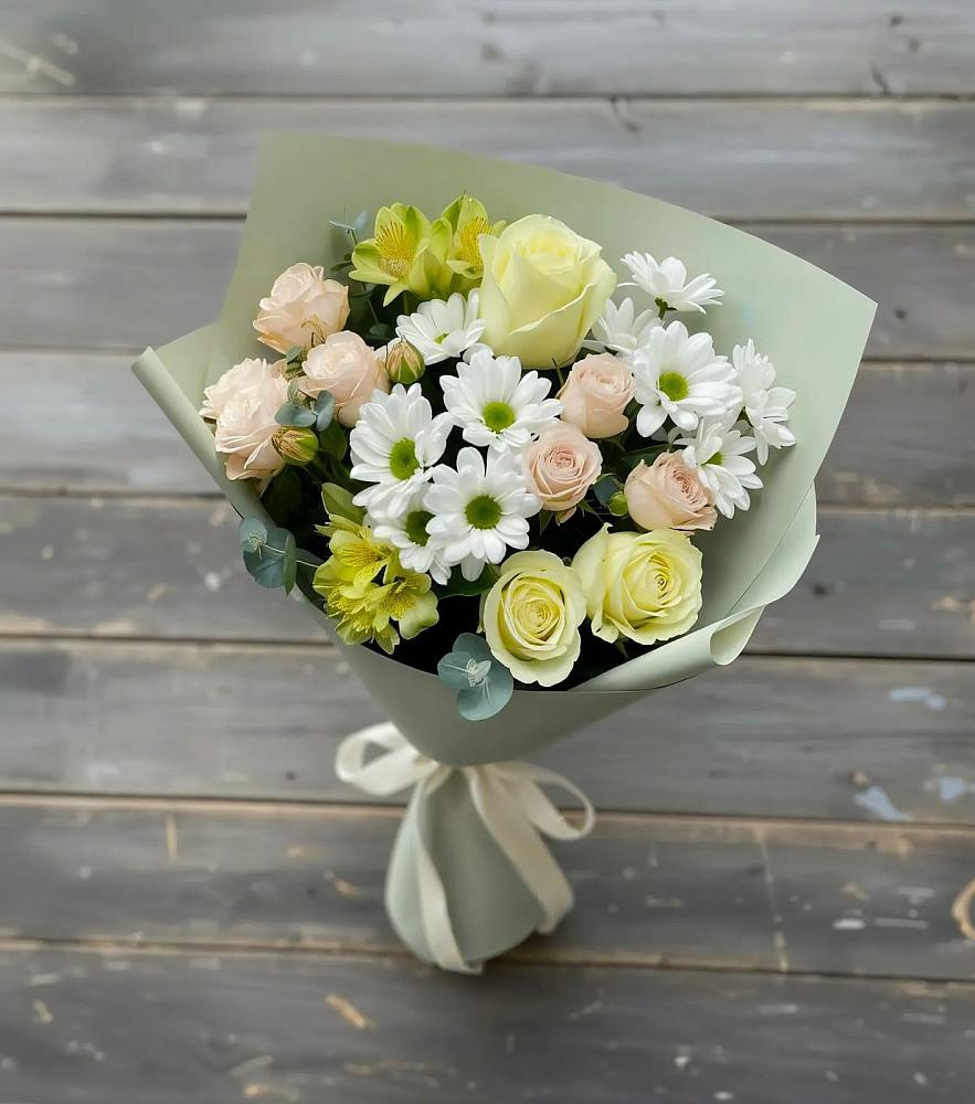 Букет цветов из: Альстромерии, Розы и Хризантемы в Заветном