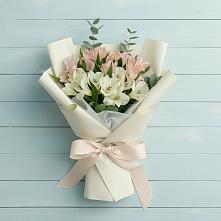Букет цветов из:  Альстромерии в Заветном