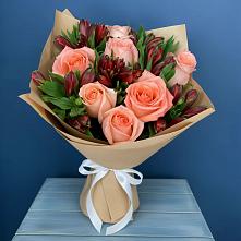 Букет цветов из:  Розы и Альстромерии в Заветном
