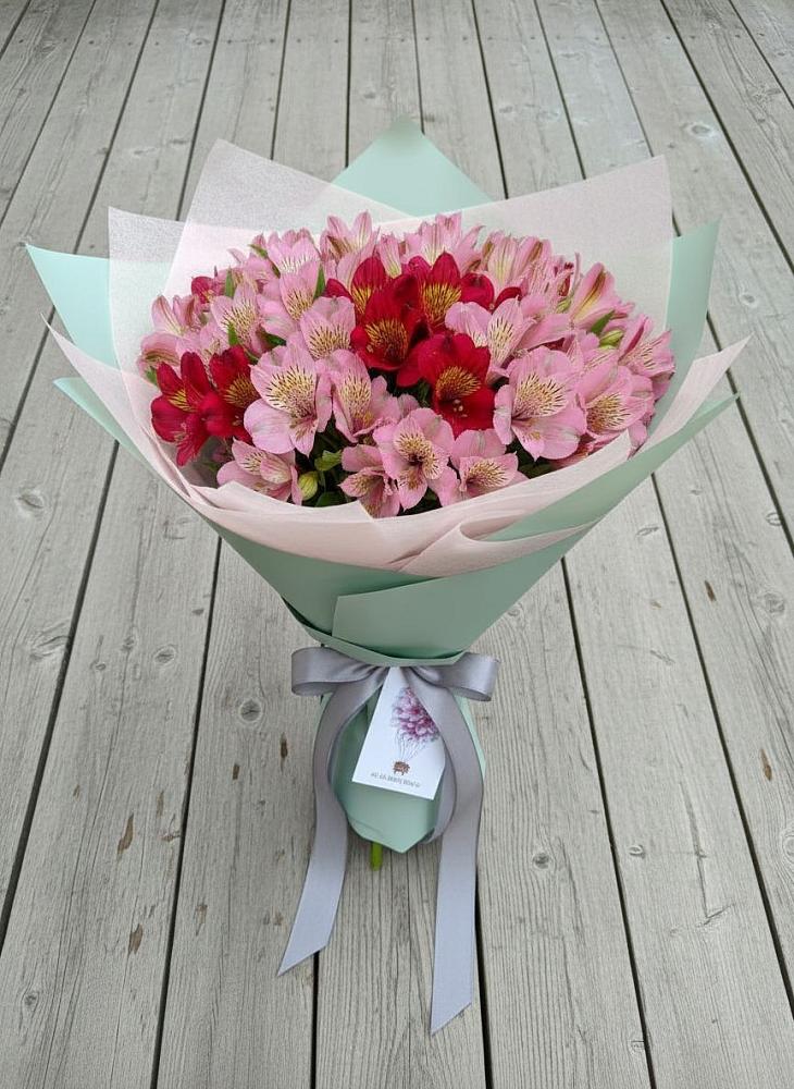 Букет цветов из: Альстромерии в Заветном