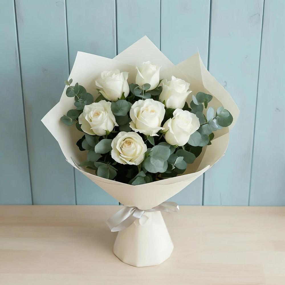 Букет Белые розы в Эвкалипте в Заветном