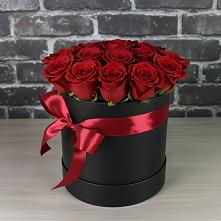 Цветочная композиция из Розы в шляпной коробке в Заветном