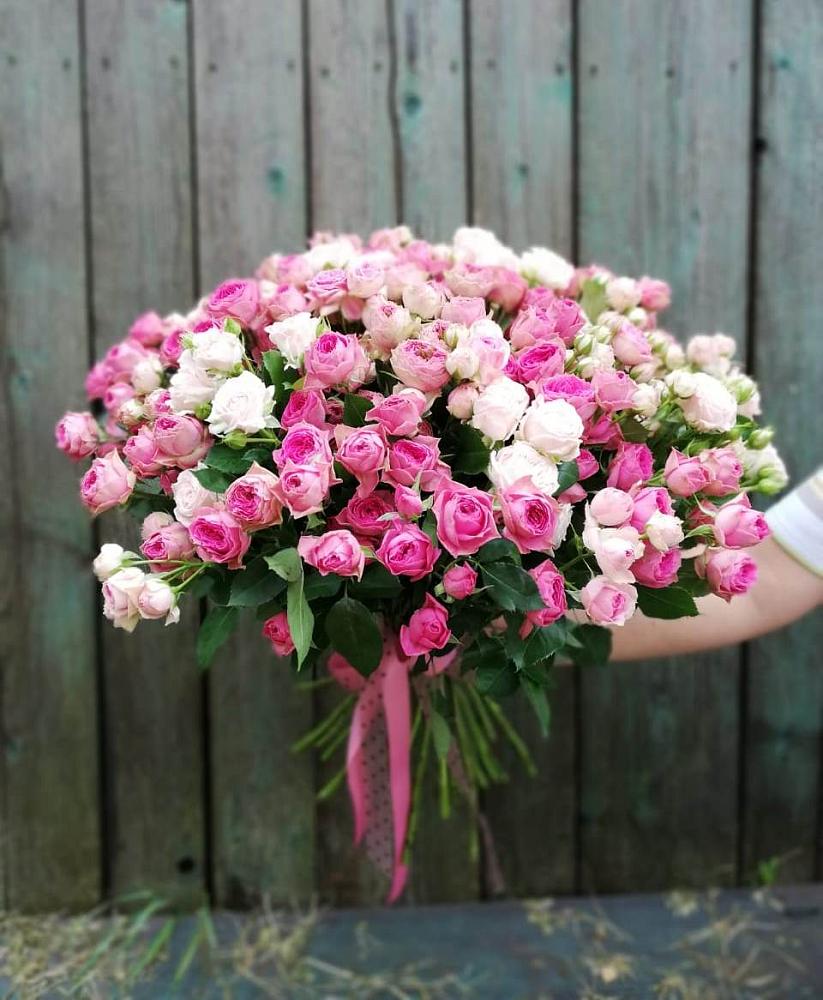 Букет Розовые кустовые розы Натали и Лав Лидия в Заветном