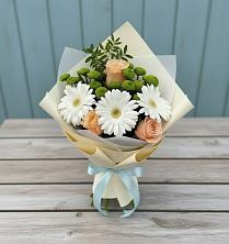 Букет цветов из:  Герберы, Розы и Хризантемы в Заветном