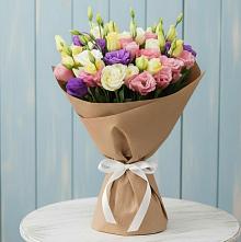 Букет цветов из:  Лизиантусы в Заветном