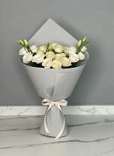 Букет цветов из:  Розы и Лизиантусы в Заветном